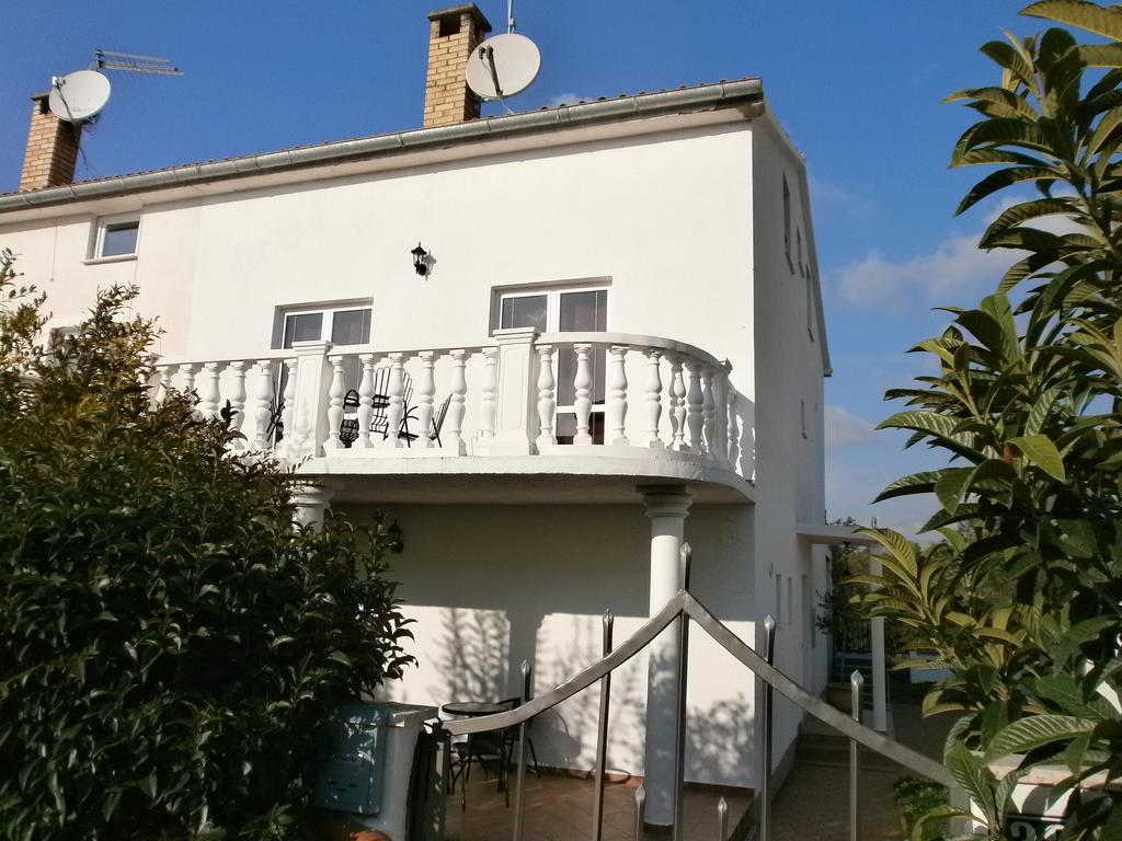 Apartments Oliva Πόρετς Εξωτερικό φωτογραφία